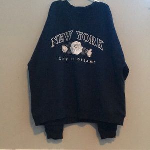Navy blue Grapic crew-neck from Ardenes size medium